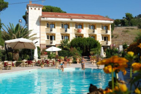 Отель Hotel Caserta Antica  Казерта